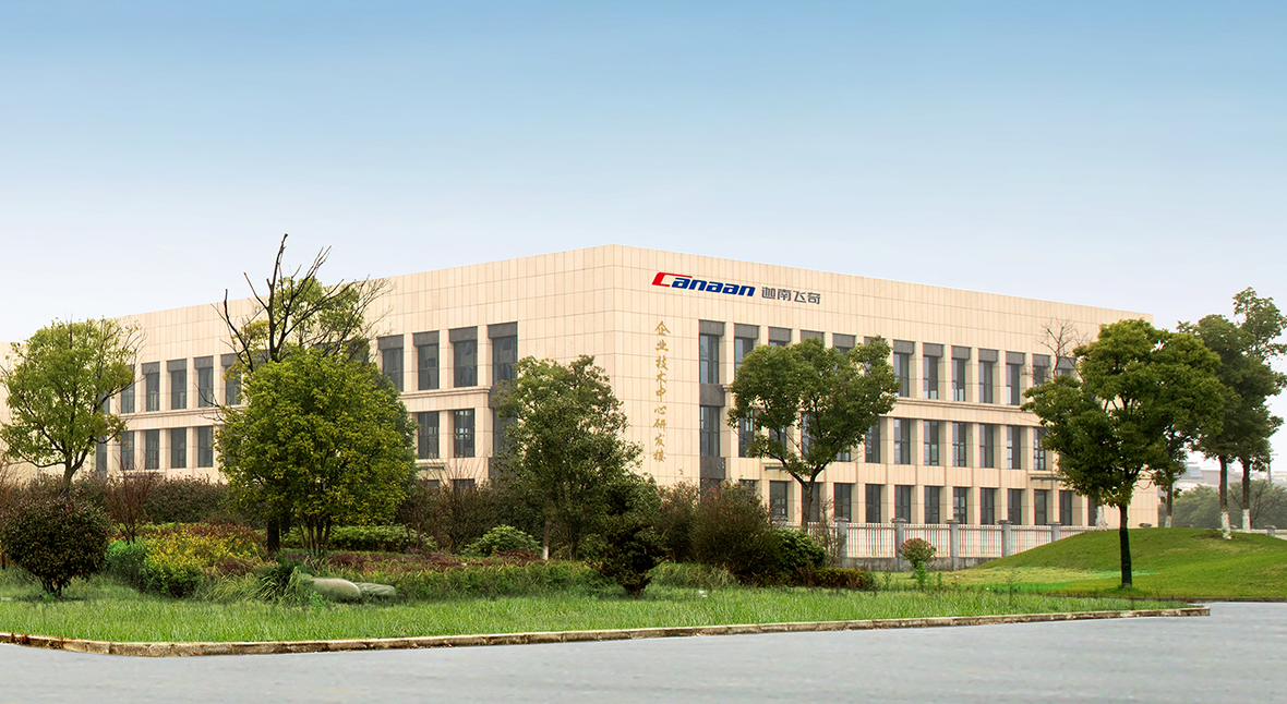 1690868811214009831.jpg 00001-1180.jpg